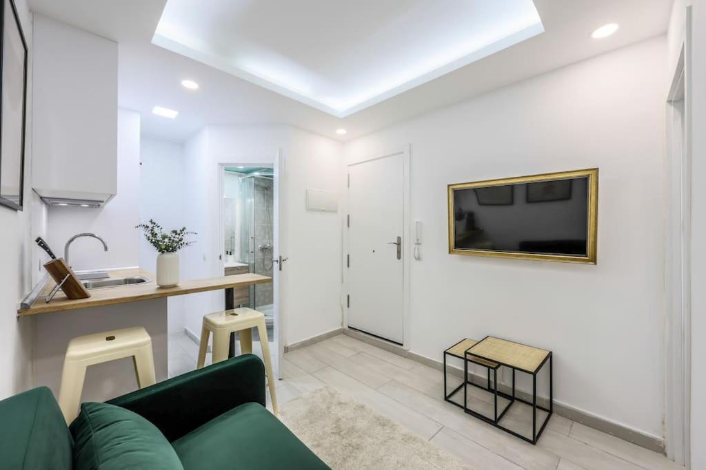 Luxe Apartment In Tetuan Madrid Exterior photo