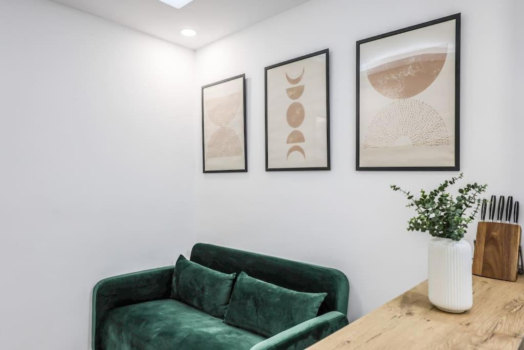 Luxe Apartment In Tetuan Madrid Exterior photo